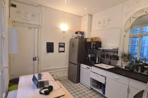 Bureau privé - 75009 - 8 postes - 2000€