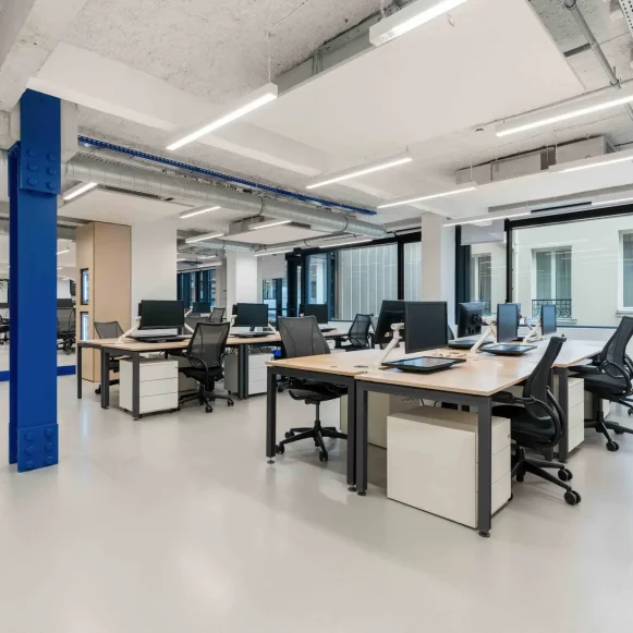 Espace indépendant 450 m² 46 postes Location bureau Rue Saint-Antoine Paris 75004 - photo 12