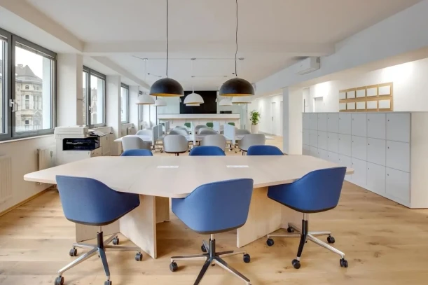 Bureau privé - 93000 - 20 postes - 8190€