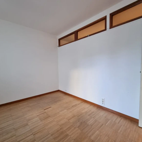 Bureau privé 11 m² 2 postes Location bureau Rue du Faubourg Saint-Antoine Paris 75011 - photo 4