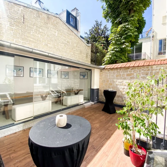 Bureau privé 14 m² 5 postes Location bureau Rue Fortuny Paris 75017 - photo 9