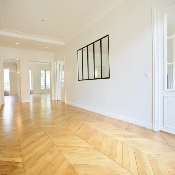 Bureau privé 17 m² 3 postes Location bureau Avenue Kléber Paris 75016 - photo 1