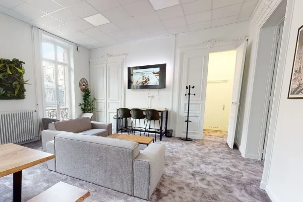Espace indépendant - 75008 - 35 postes - 18000€
