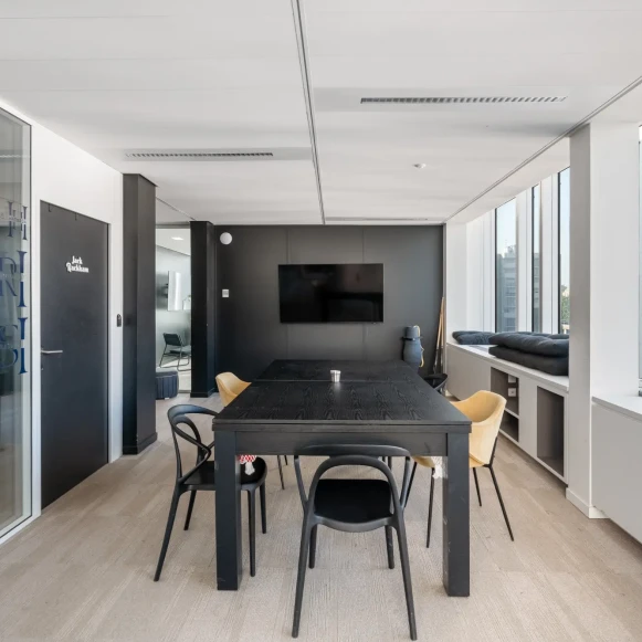 Bureau privé 181 m² 35 postes Location bureau Rue Pablo Neruda Levallois-Perret 92300 - photo 8