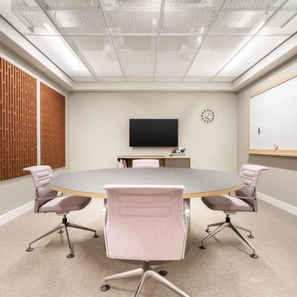 Bureau privé 6 m² 1 poste Location bureau Rue Jacqueline Auriol Marignane 13700 - photo 2