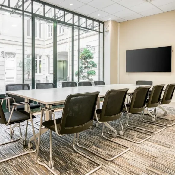 Bureau privé 14 m² 4 postes Coworking Boulevard Haussmann Paris 75008 - photo 4