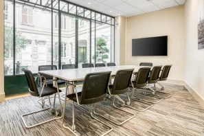 Bureau privé - 75008 - 13 postes - 8180€