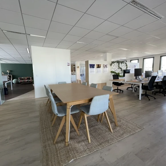 Bureau privé 100 m² 18 postes Location bureau Rue des Archives Paris 75004 - photo 1