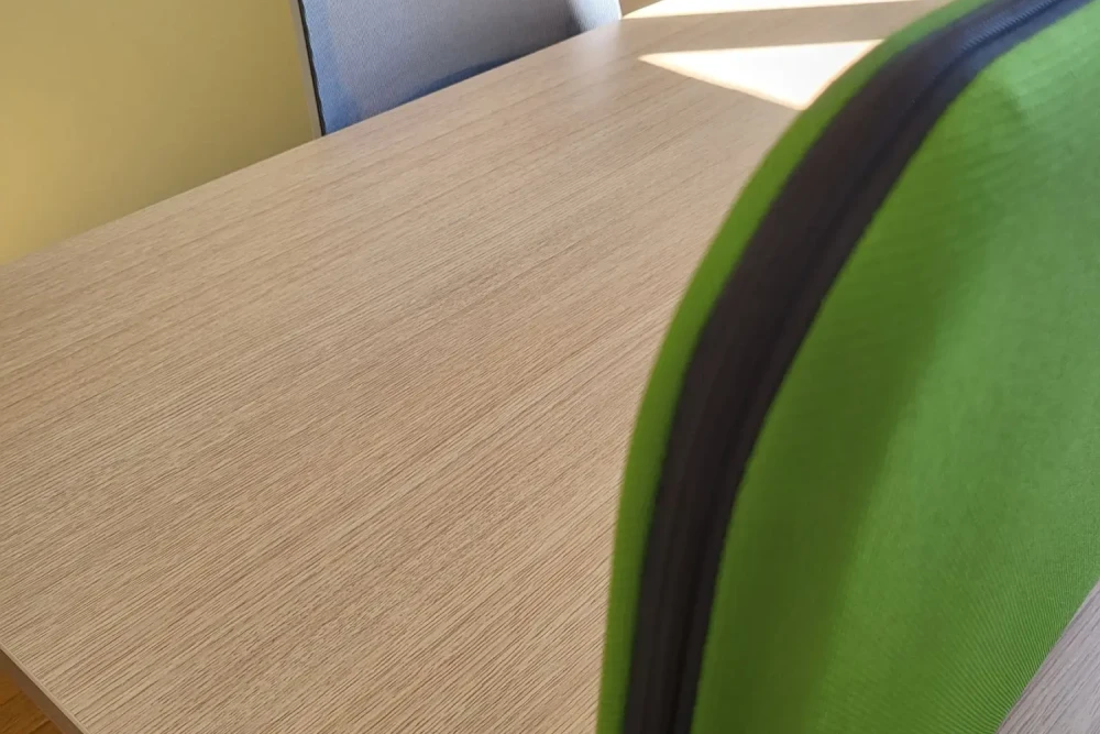 Bureau privé - 25000 - 2 postes - 500€