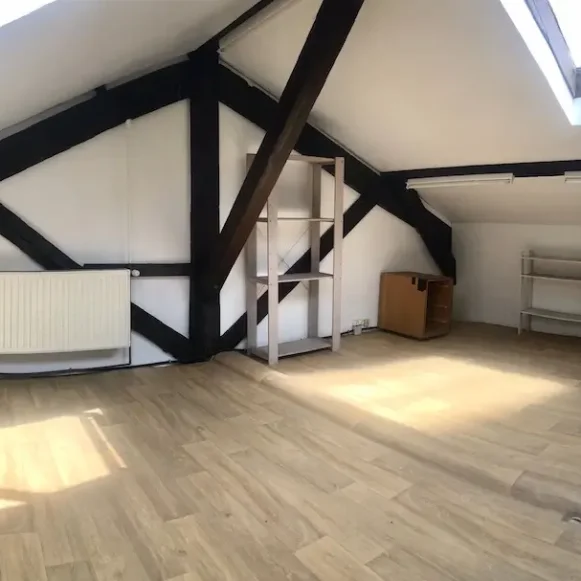 Bureau privé 18 m² 2 postes Location bureau Rue Mariton Saint-Ouen-sur-Seine 93400 - photo 1