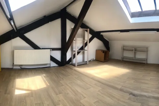 Bureau privé - 93400 - 2 postes - 650€