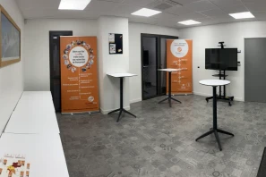 Bureau privé - 38240 - 10 postes - 950€