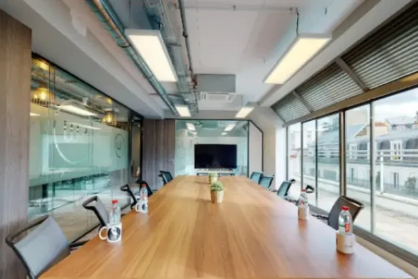 Bureau privé - 75014 - 5 postes - 3304€