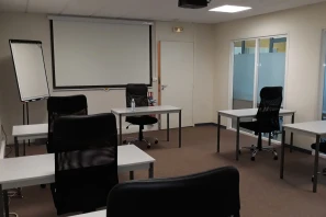 Bureau privé - 33700 - 14 postes - 5500€