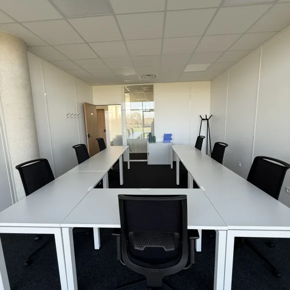 Bureau privé 22 m² 7 postes Location bureau Avenue François Pignier Bourg-en-Bresse 01000 - photo 2