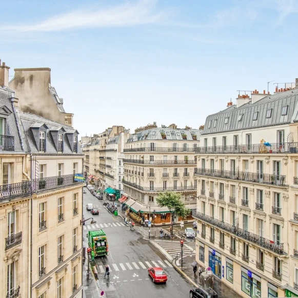 Bureau privé 30 m² 8 postes Coworking Rue la Fayette Paris 75009 - photo 4