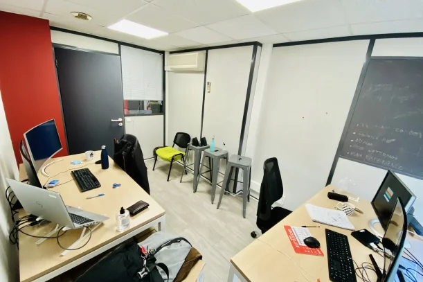 Bureau privé - 31000 - 3 postes - 600€