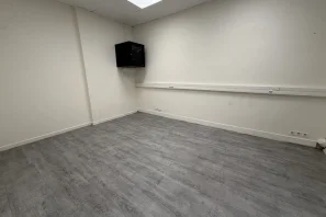 Espace indépendant - 75011 - 10 postes - 1100€