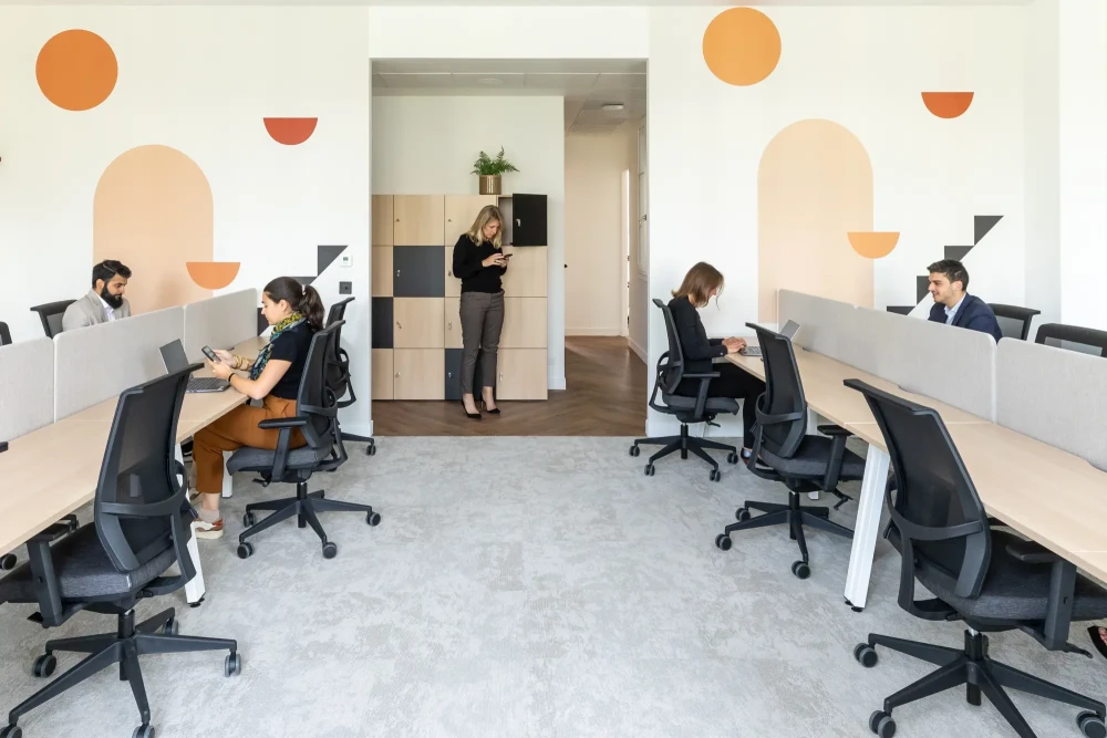 Espace indépendant - 75008 - 78 postes - 64350€