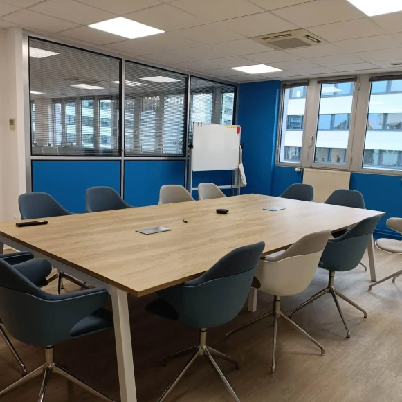 Bureau privé 18 m² 4 postes Coworking Rue Albert Dennery Tours 37000 - photo 10