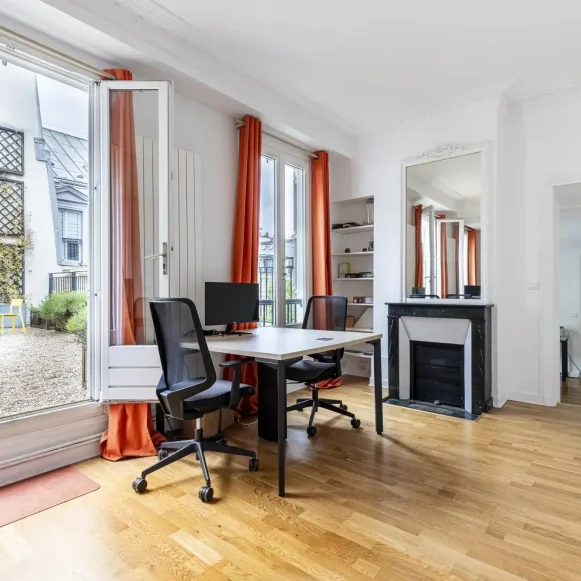 Open Space  6 postes Location bureau Rue Louis le Grand Paris 75002 - photo 1