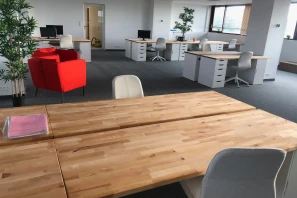 Open Space - 33150 - 30 postes - 190€