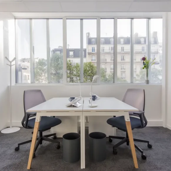 Bureau privé 15 m² 3 postes Coworking Avenue du Maine Paris 75015 - photo 2