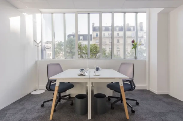 Bureau privé - 75015 - 1 poste - 1901€