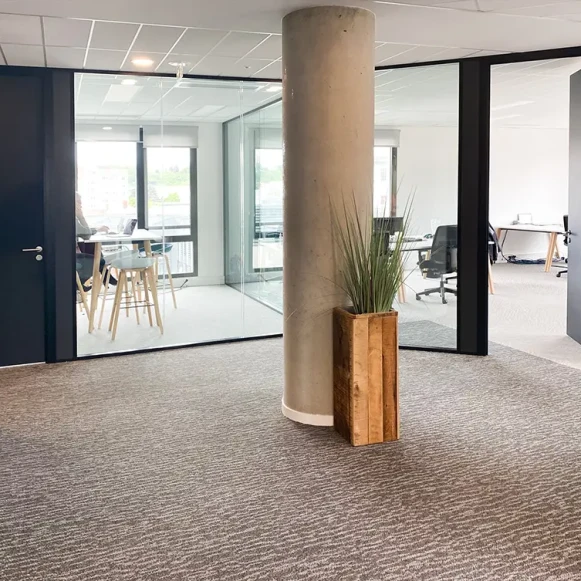 Bureau privé 11 m² 2 postes Coworking Rue Laure Diebold Lyon 69009 - photo 8