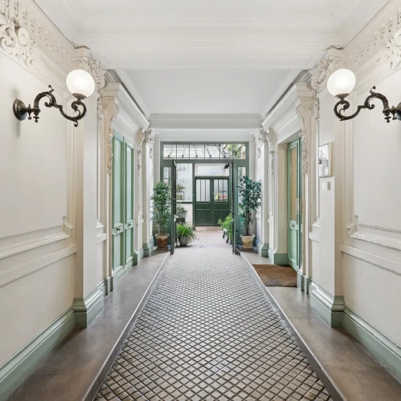 Espace indépendant 180 m² 32 postes Location bureau Rue Bergère Paris 75009 - photo 3