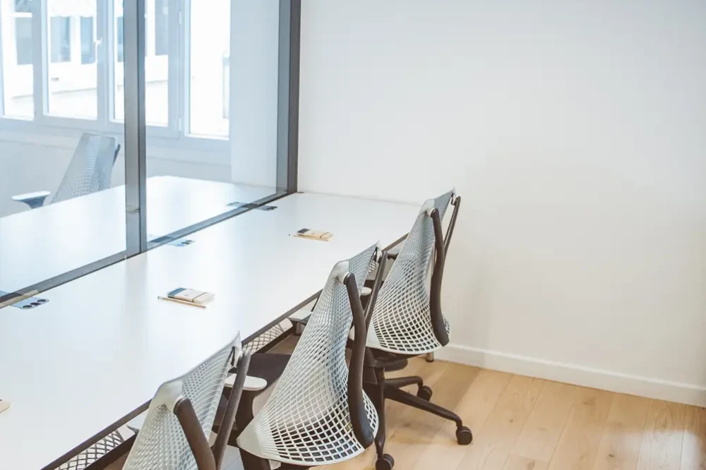 Espace indépendant - 75016 - 105 postes - 55000€