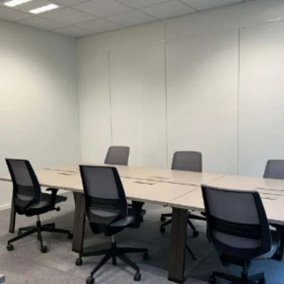 Bureau privé 12 m² 2 postes Location bureau Avenue de Paris Villejuif 94800 - photo 8