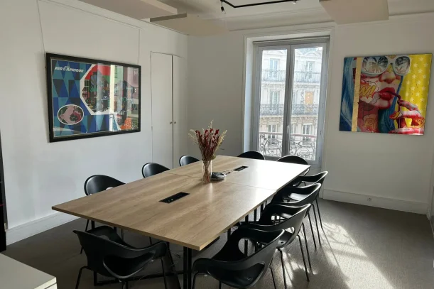 Bureau privé - 75001 - 4 postes - 1400€