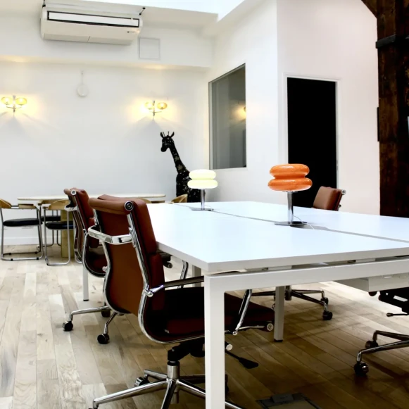 Bureau privé 20 m² 6 postes Coworking Rue Bichat Paris 75010 - photo 7