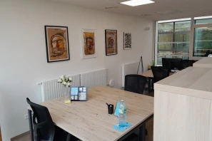 Open Space - 92110 - 2 postes - 260€