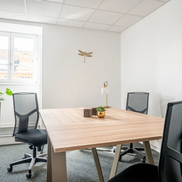 Bureau privé 15 m² 3 postes Location bureau Rue Harelle Metz 57000 - photo 1