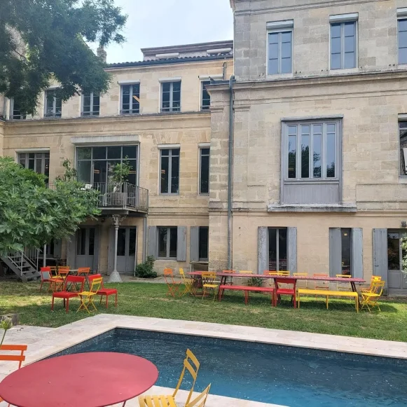 Espace indépendant 150 m² 42 postes Coworking Rue Thiac Bordeaux 33000 - photo 1