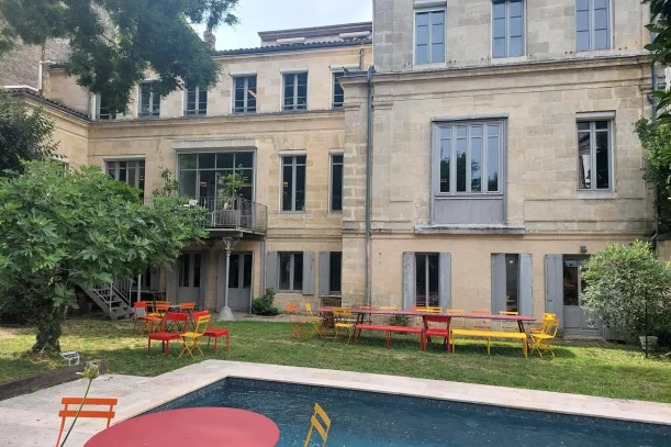 Espace indépendant - 33000 - 42 postes - 16900€
