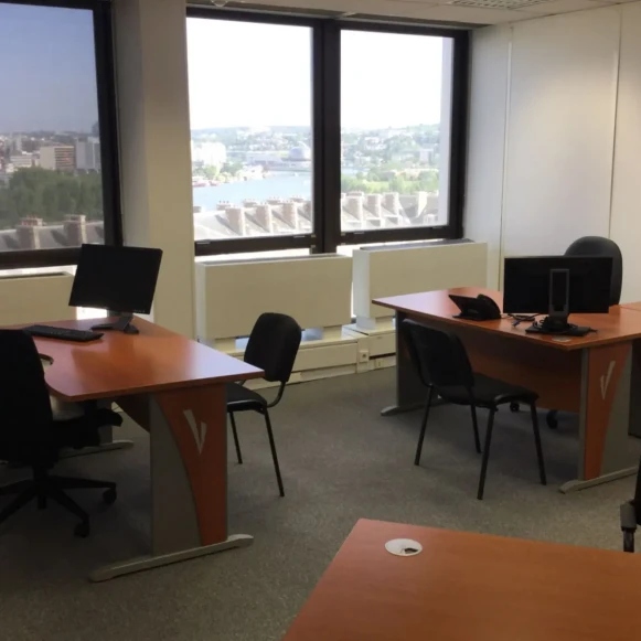 Bureau privé 26 m² 6 postes Location bureau Rue Royale Saint-Cloud 92210 - photo 1