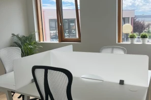 Bureau privé - 35510 - 4 postes - 1175€