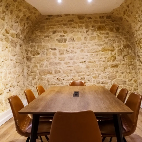 Espace indépendant 125 m² 20 postes Location bureau Rue Coquillière Paris 75001 - photo 12