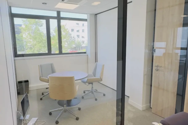 Bureau privé - 35000 - 1 poste - 300€