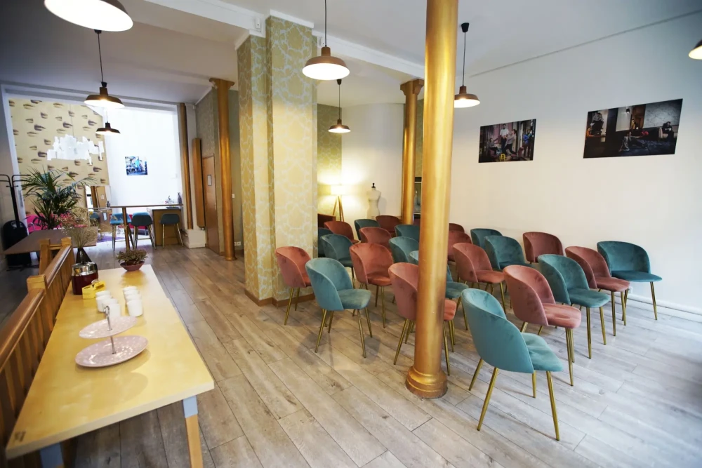 Espace indépendant - 75003 - 25 postes - 11900€