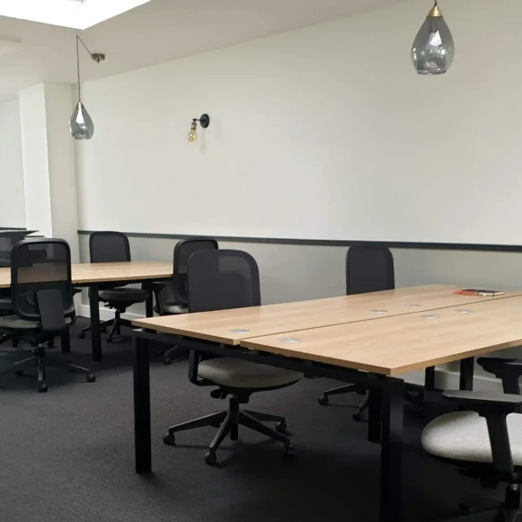 Bureau privé 130 m² 25 postes Coworking Rue Benjamin Franklin Paris 75016 - photo 8