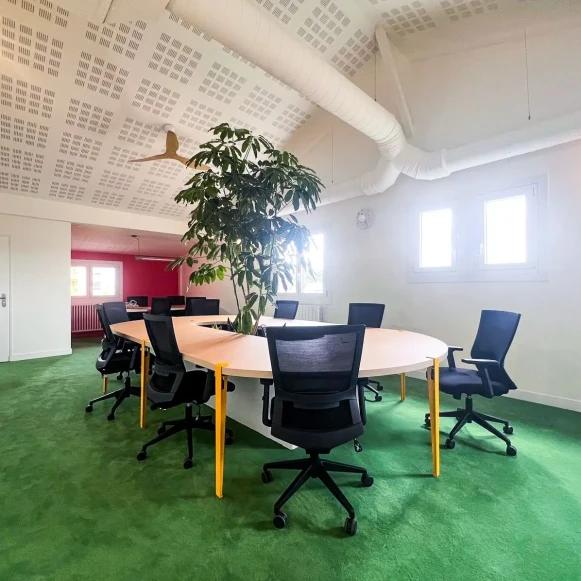 Open Space 44 postes Location bureau Rue du Bois Belin Pyrénées-Atlantiques 64600 - photo 8