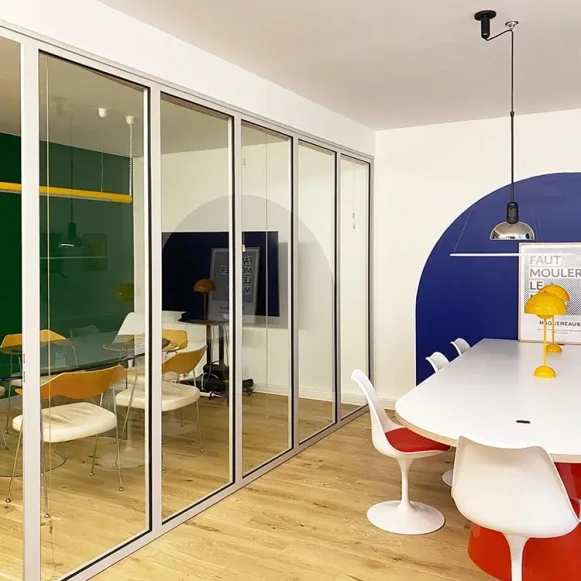 Bureau privé 90 m² 10 postes Location bureau Rue Saint-Louis en l'Île Paris 75004 - photo 1