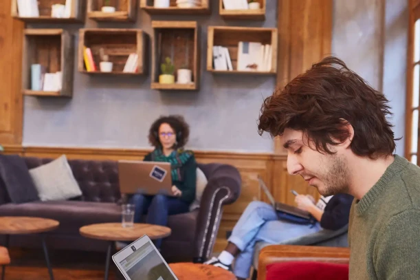 Bureau privé - 93170 - 5 postes - 1750€