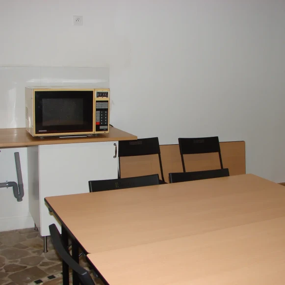 Bureau privé 25 m² 5 postes Location bureau Boulevard de Vincennes Fontenay-sous-Bois 94120 - photo 11