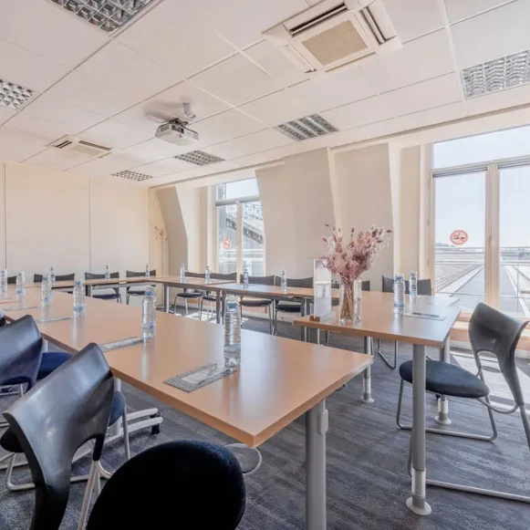 Open Space  5 postes Location bureau Place Louis Armand Paris 75012 - photo 12