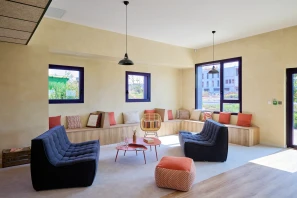 Bureau privé - 72000 - 2 postes - 720€